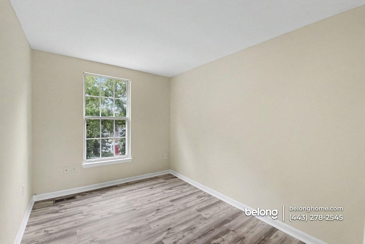 8918 Pembrook Woods - Photo 6 of 15