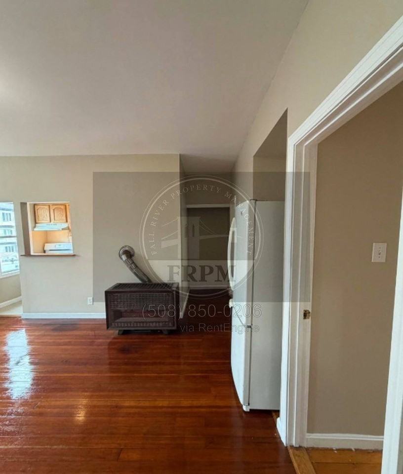 119 Tremont St #1R - Photo 3 of 10