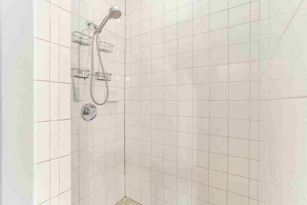 687 Windsor St Sw - Photo 2 of 30