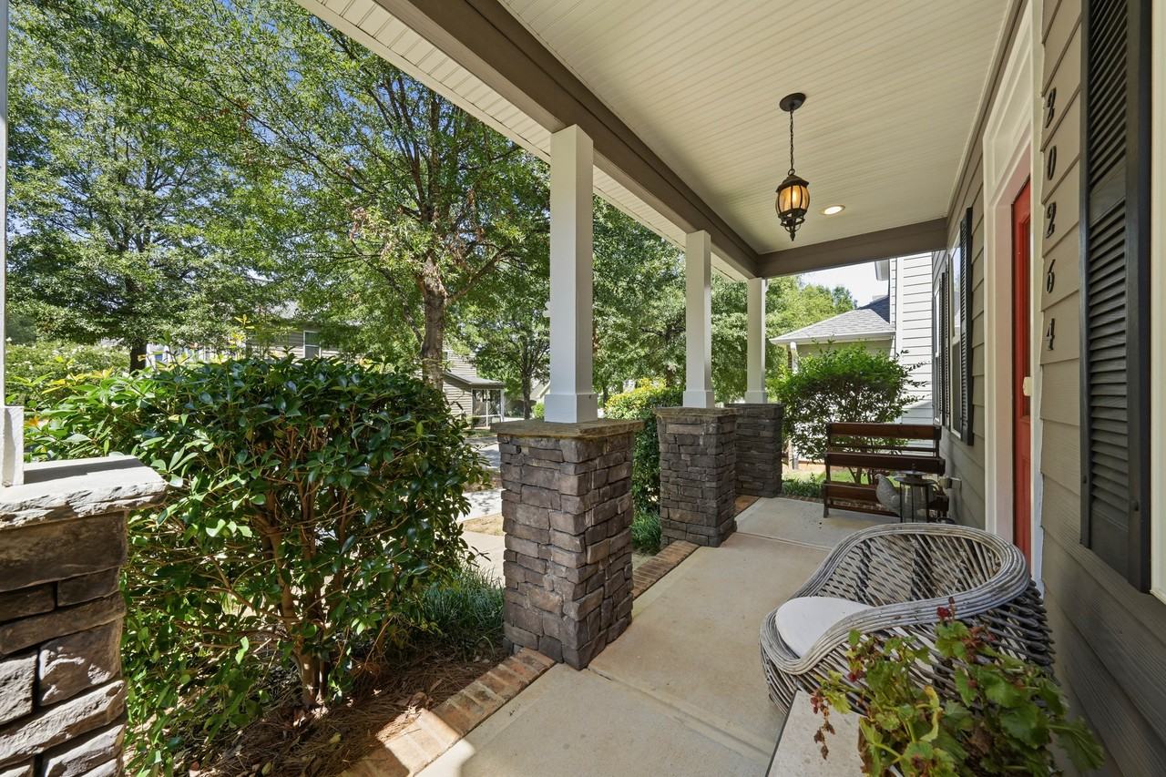20264 Harroway Dr - Photo 4 of 43