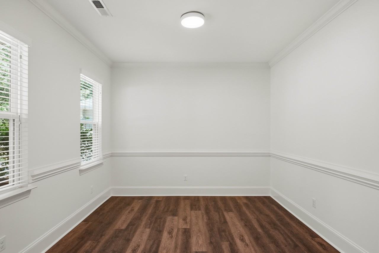 20264 Harroway Dr - Photo 6 of 43