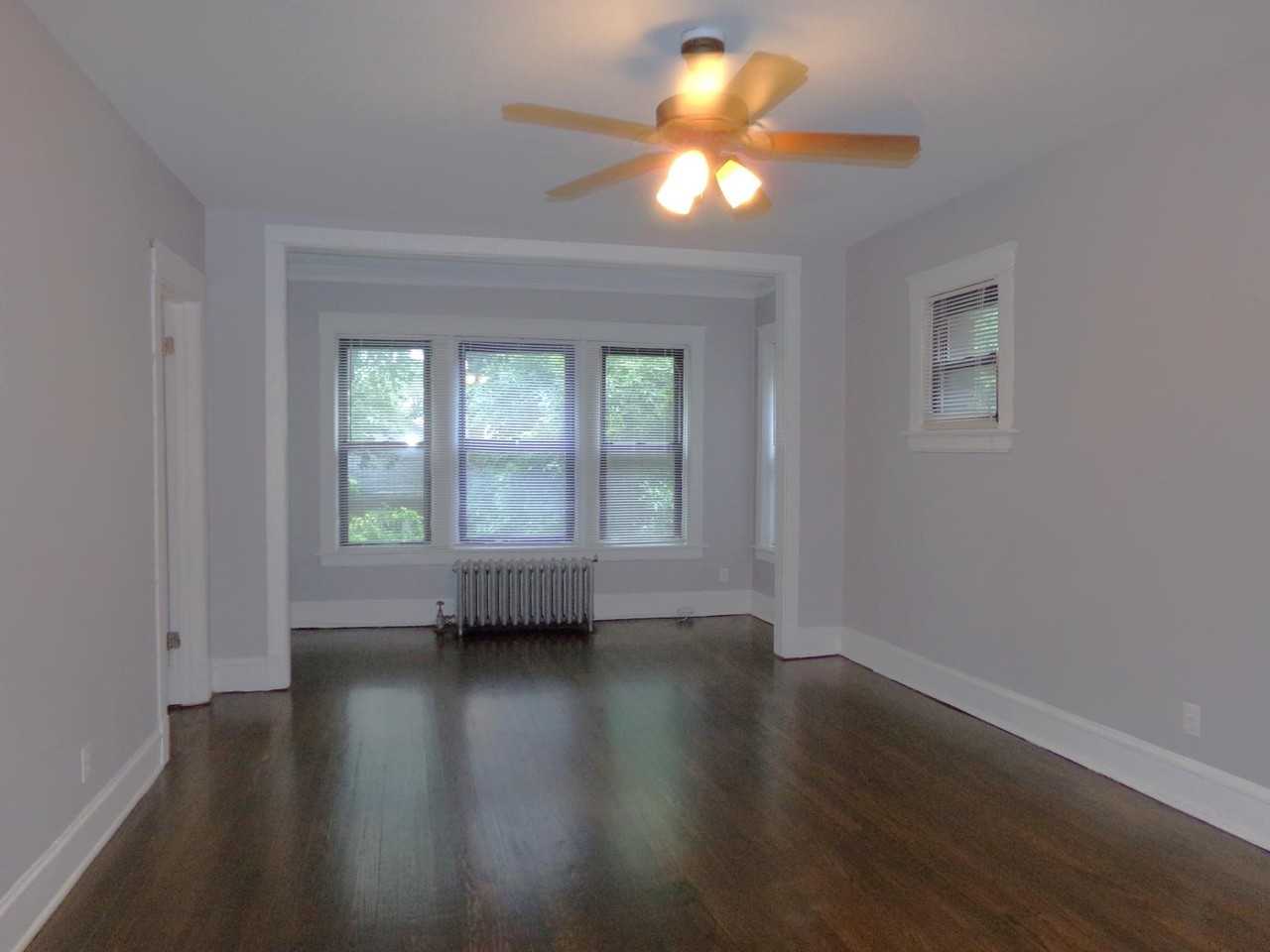 3604 W Sunnyside Ave #2 - Photo 2 of 6