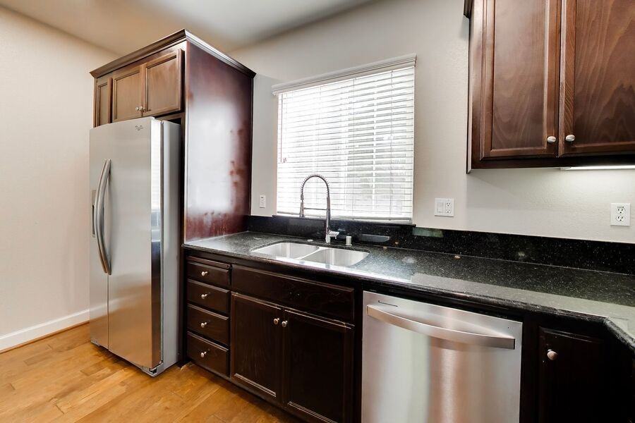 485 Chagall St - Photo 3 of 33