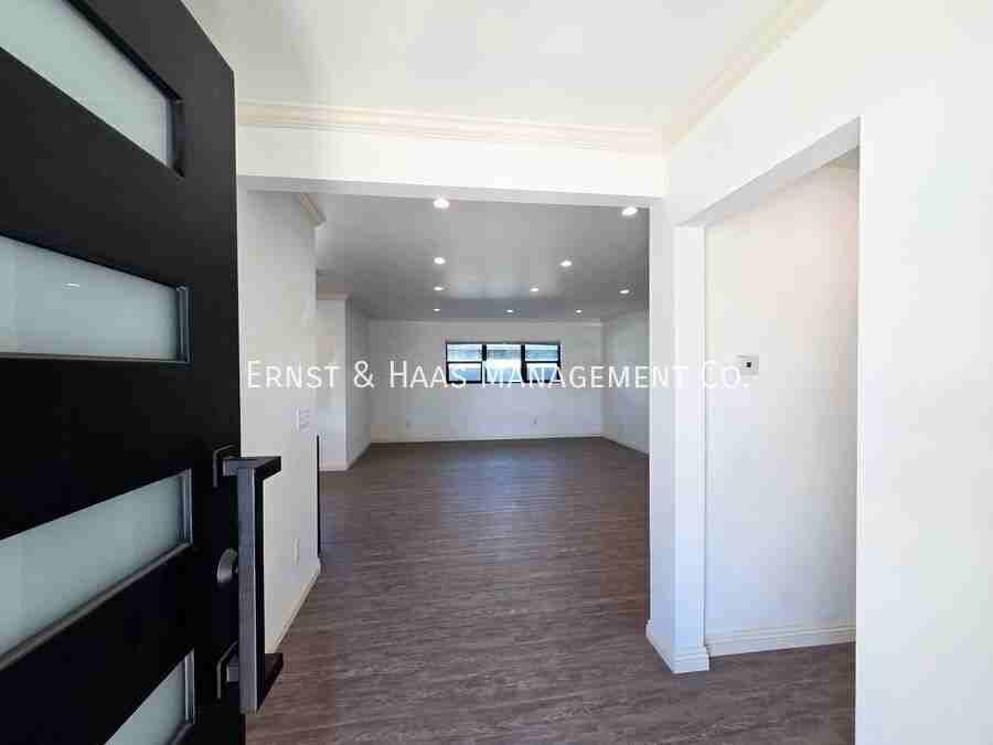 2102 Nipomo Ave - Photo 3 of 26