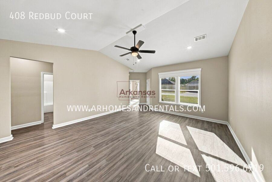408 Redbud Court - Photo 2 of 19