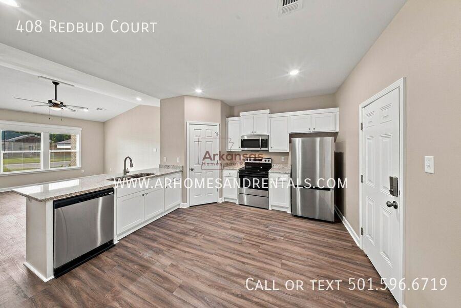 408 Redbud Court - Photo 4 of 19