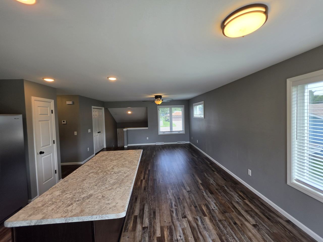 2721 Kellogg Ave #2721 - Photo 5 of 17