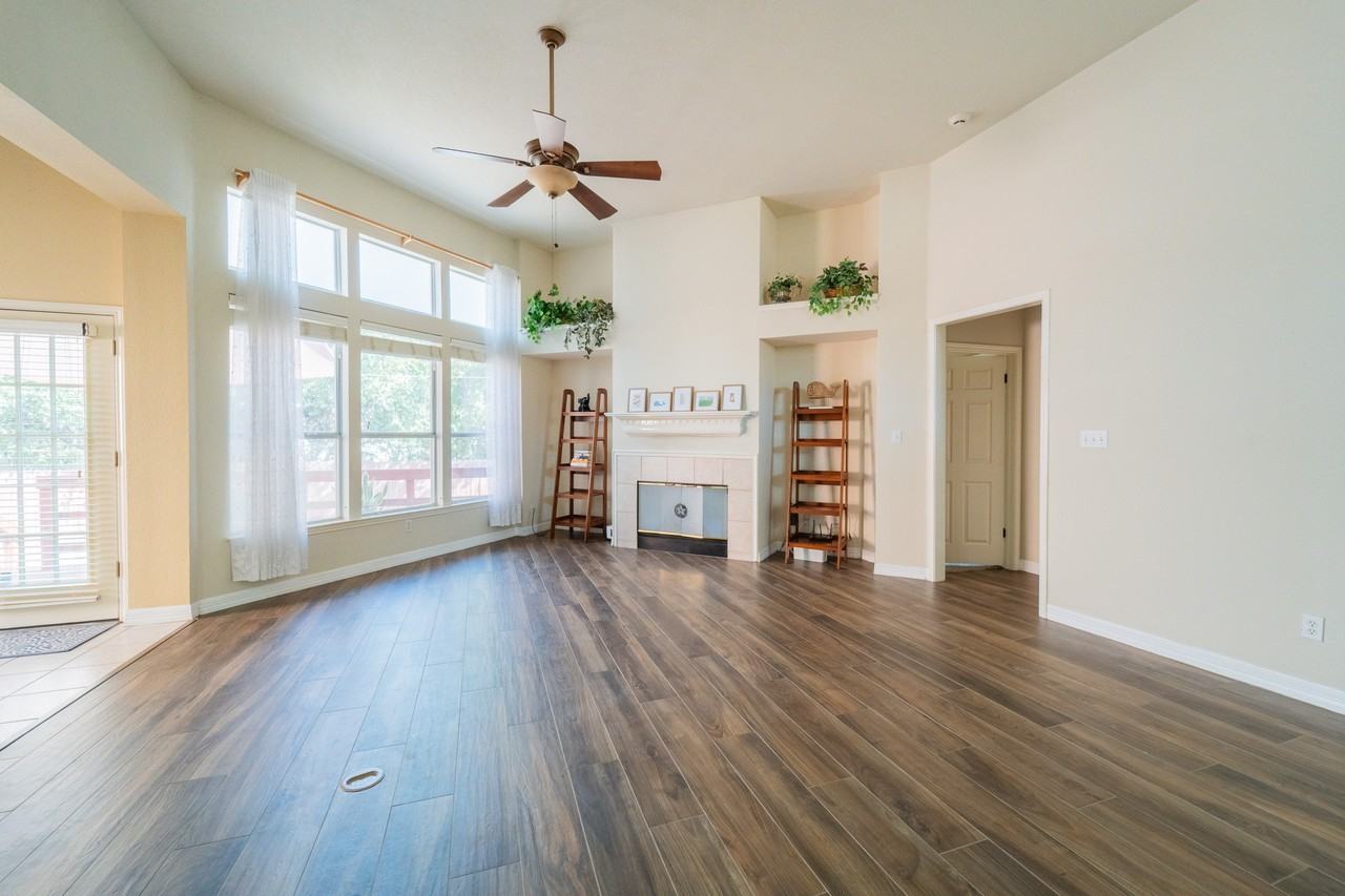 1108 Antelope Rdg #NA - Photo 3 of 45