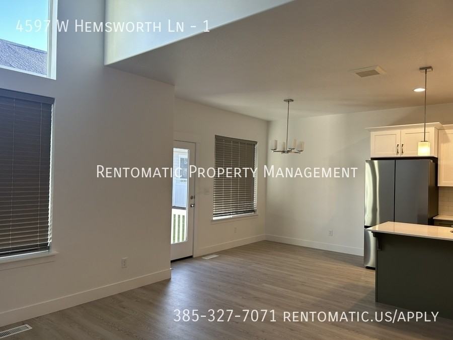 4597 W Hemsworth Ln #1 - Photo 3 of 24