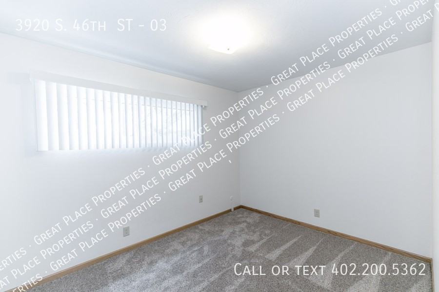 3920 S 46th St #03 - Photo 7 of 21