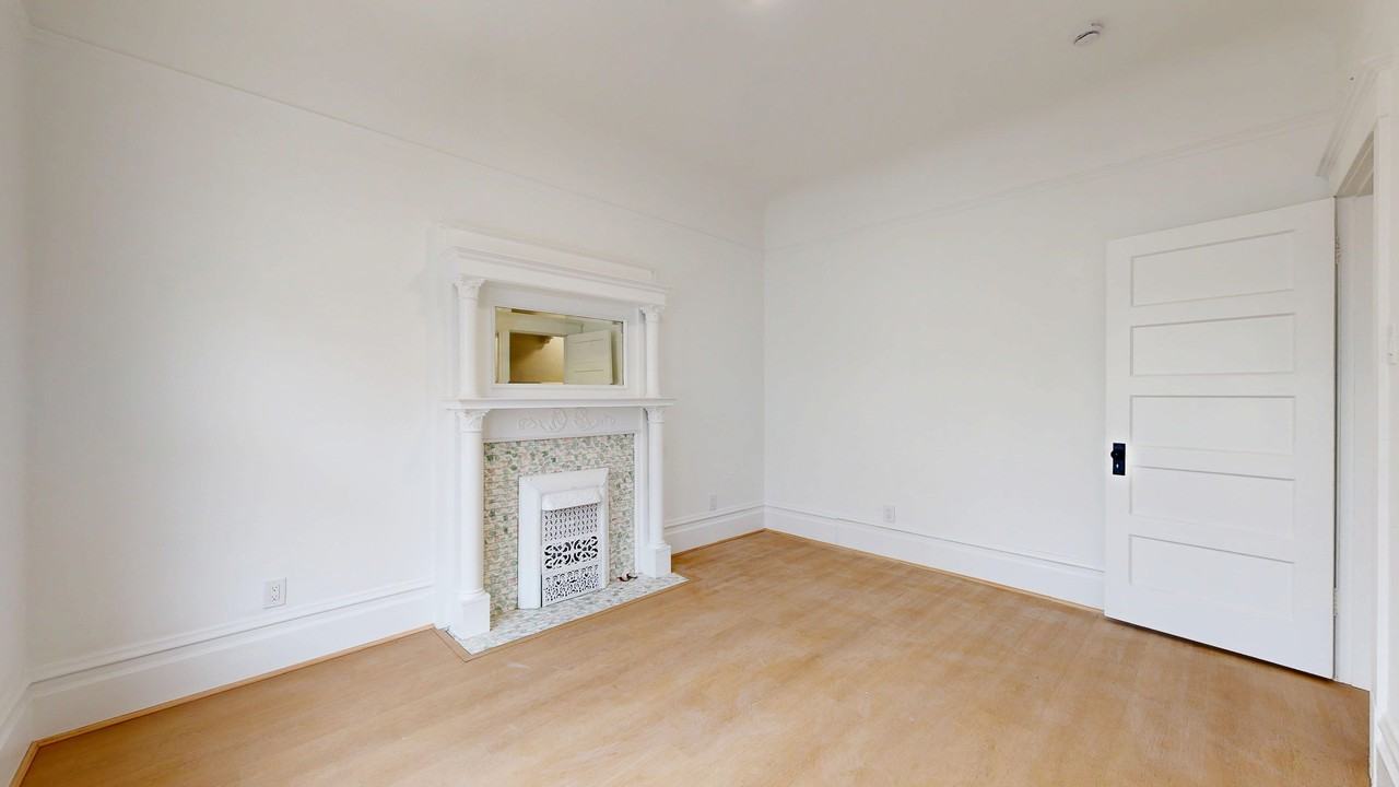 676 Greenwich St #676 - Photo 4 of 17
