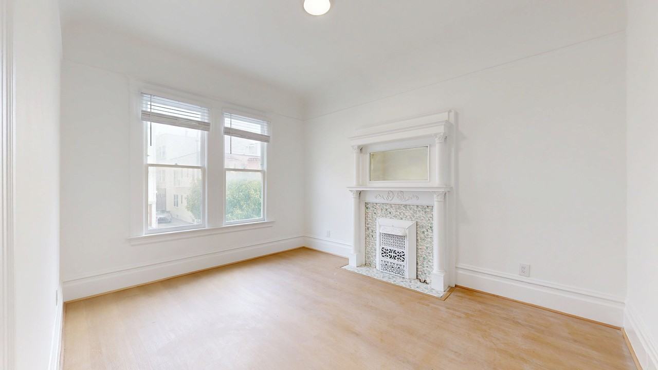 676 Greenwich St #676 - Photo 6 of 17