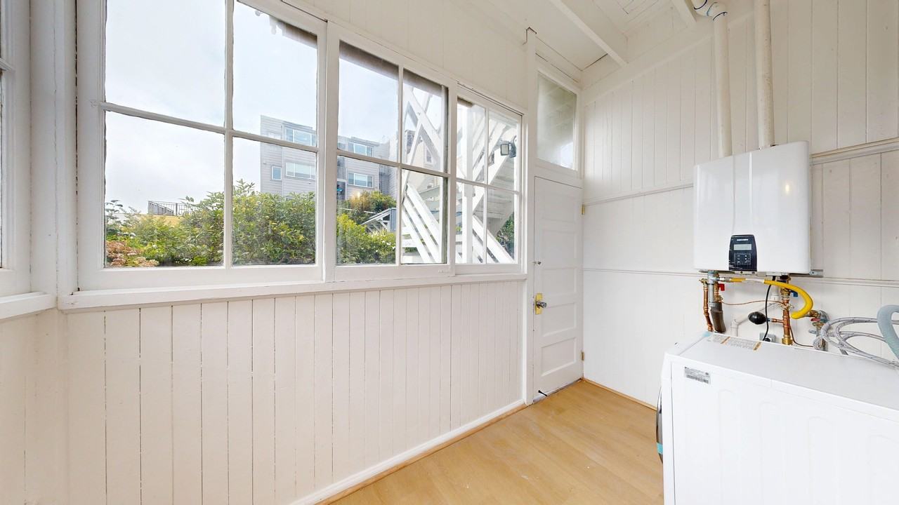 676 Greenwich St #676 - Photo 7 of 17