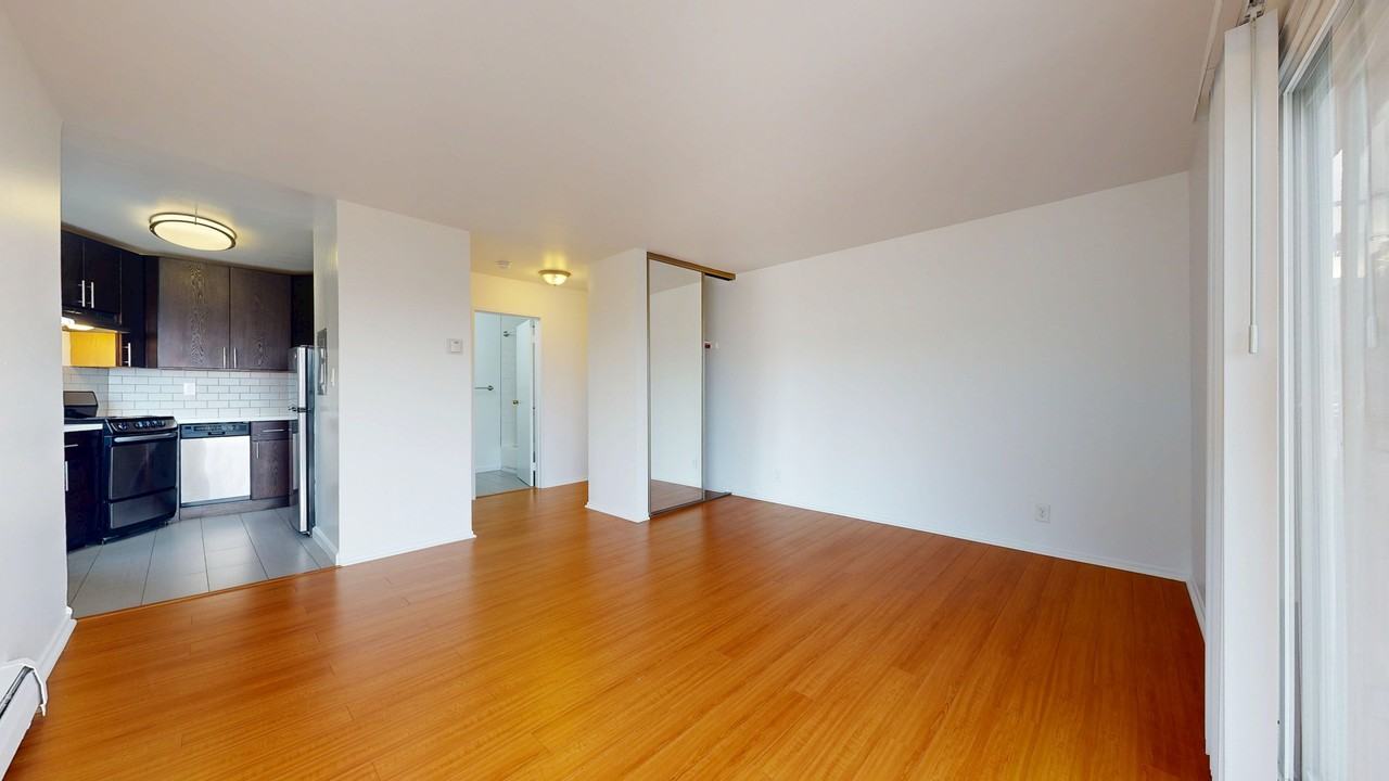 759 Green St #3A - Photo 7 of 10