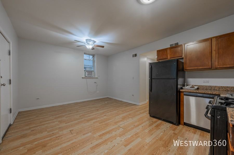 2433 N Talman Ave #G - Photo 4 of 15