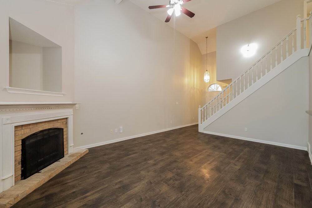 375 Dogwood Spring Dr - Photo 5 of 17