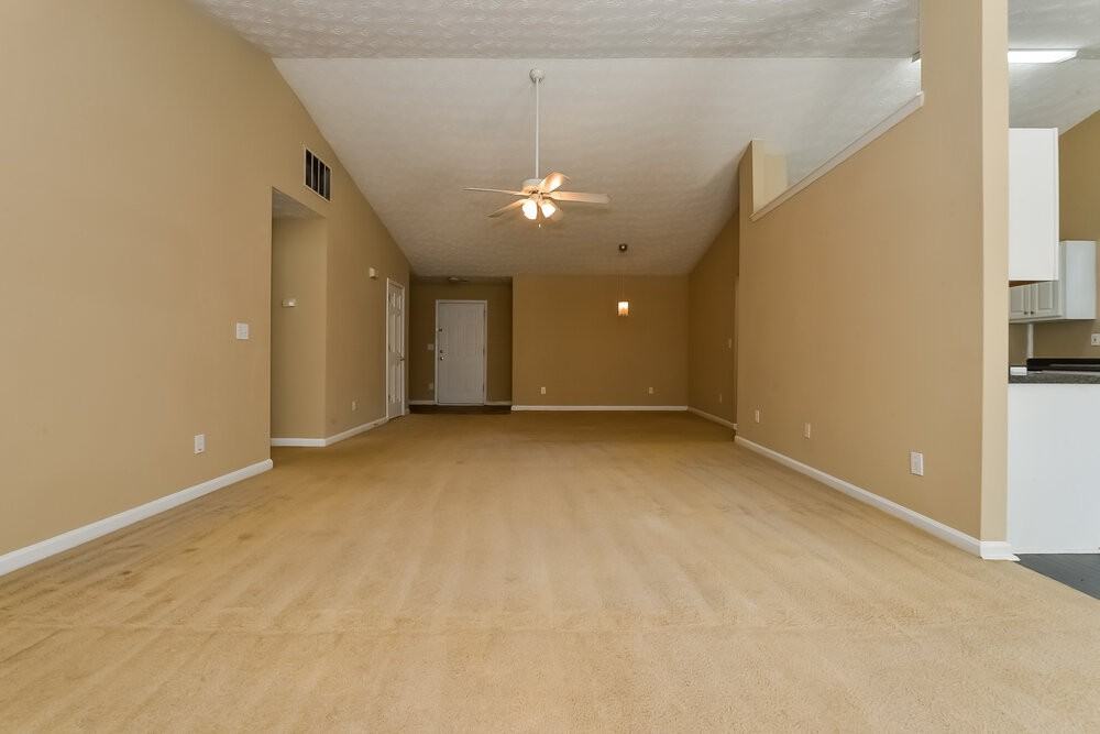 2330 Glen Chase Ln - Photo 4 of 16
