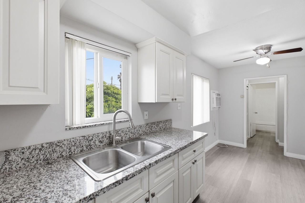 230 S Bandy Ave #17 - Photo 6 of 15