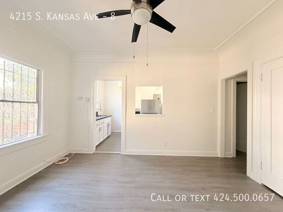 4215 S Kansas Ave #8 - Photo 3 of 8