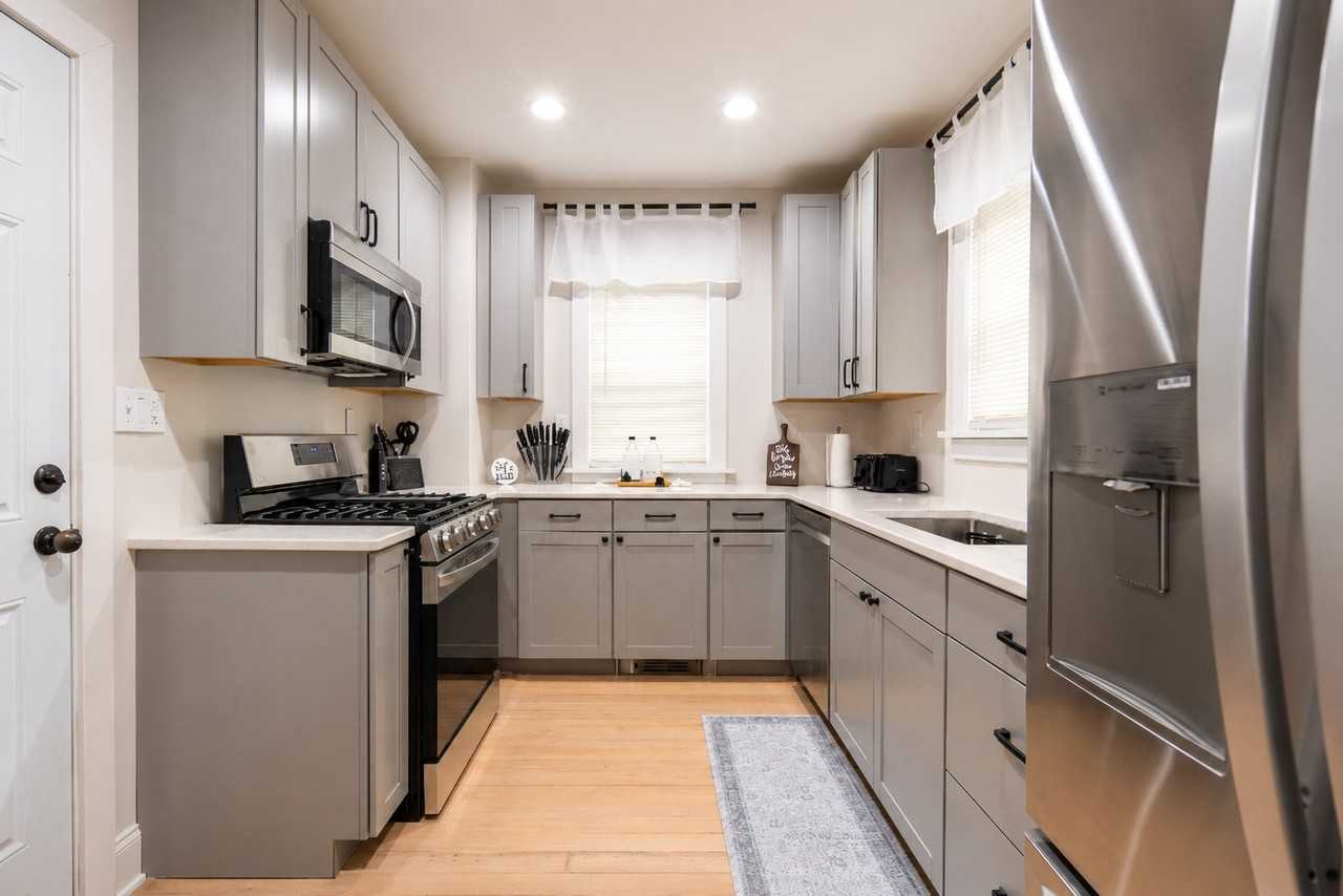 268 New Scotland Ave #1 - Photo 2 of 6
