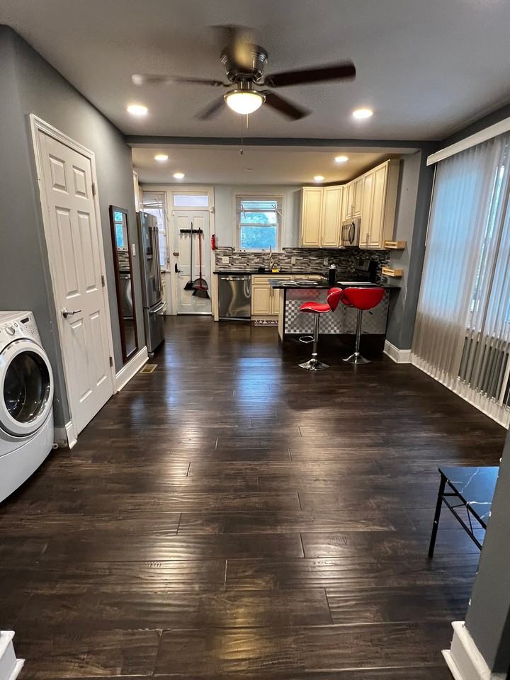 634 N 67th St - Photo 2 of 14