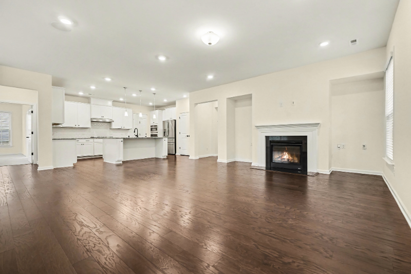 5008 Britannia Blvd - Photo 5 of 39