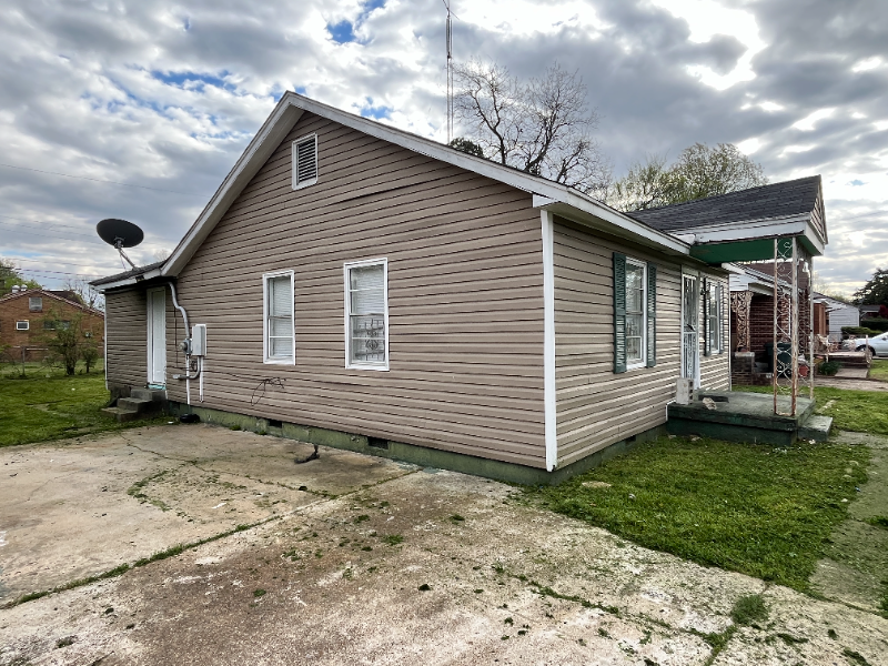 273 W Essex Ave - Photo 3 of 12