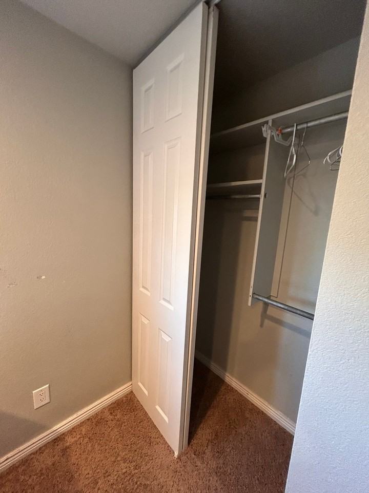 3108 Moonbeam Cir S - Photo 3 of 15