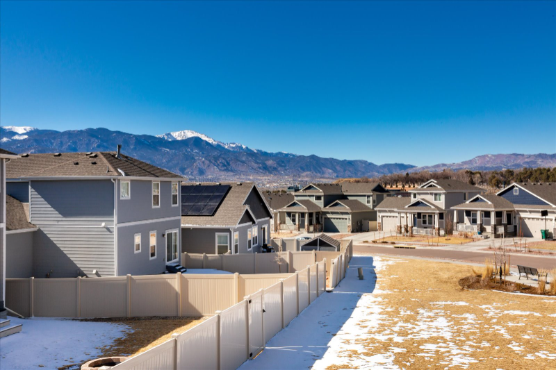 1491 Grand Overlook St - Photo 4 of 16