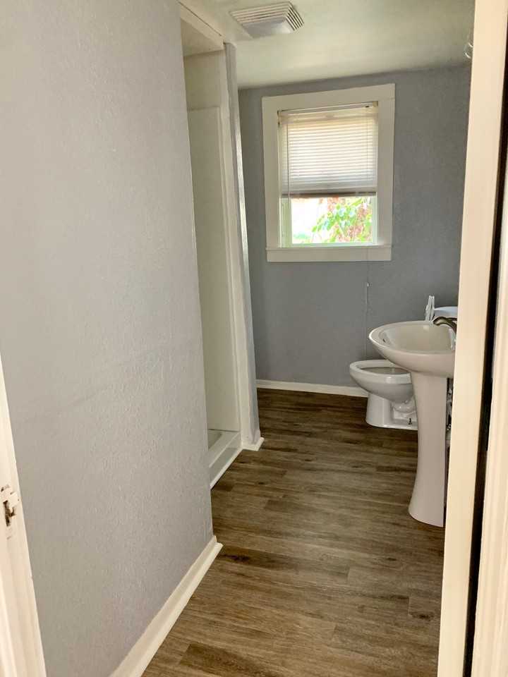 616 W Lee Ave #U - Photo 2 of 6