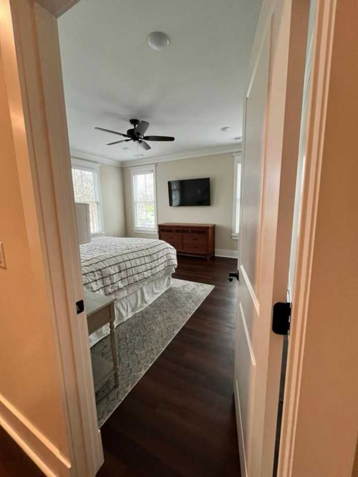 231 West Ave #B - Photo 6 of 18