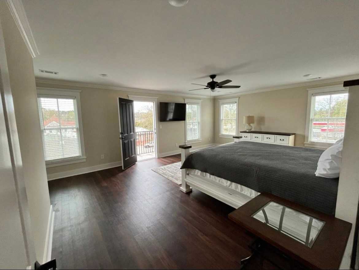 231 West Ave #B - Photo 7 of 18