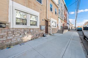 featured image of 1112 Butler St #1