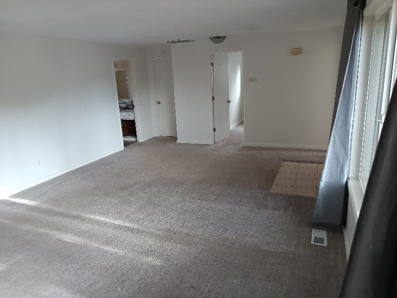 635 Sw 55th St - Photo 4 of 10