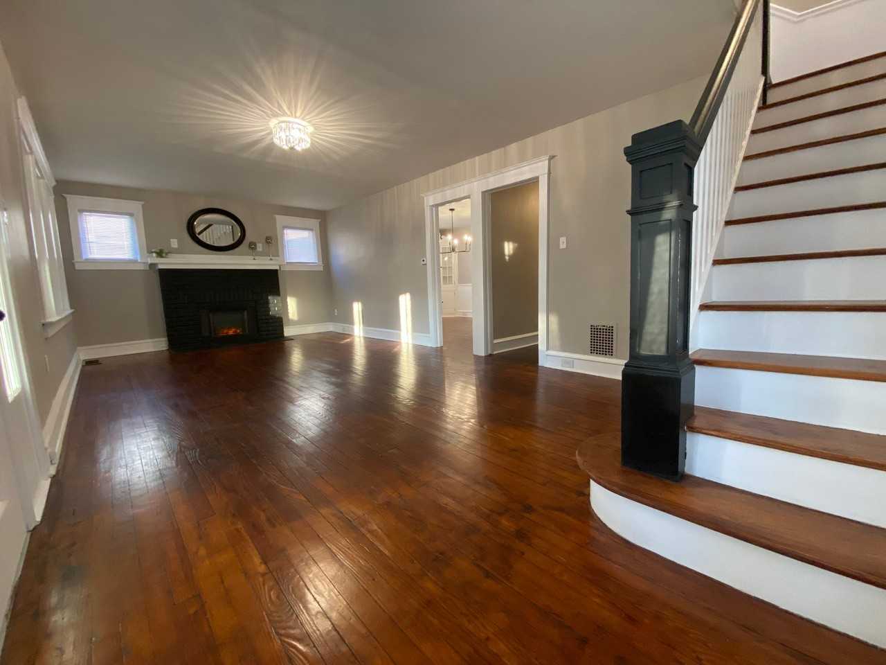 50 Lupton Ave - Photo 3 of 8