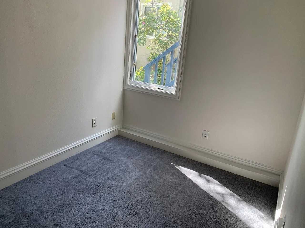 1521 Blake St - Photo 2 of 11