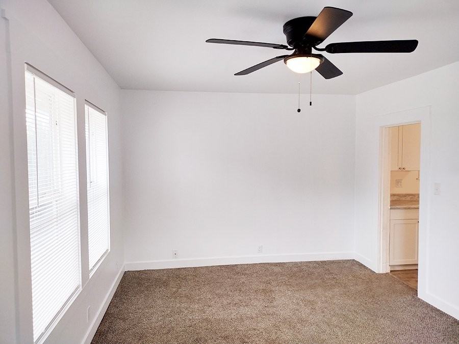 441 Sw 7th St - Photo 5 of 24