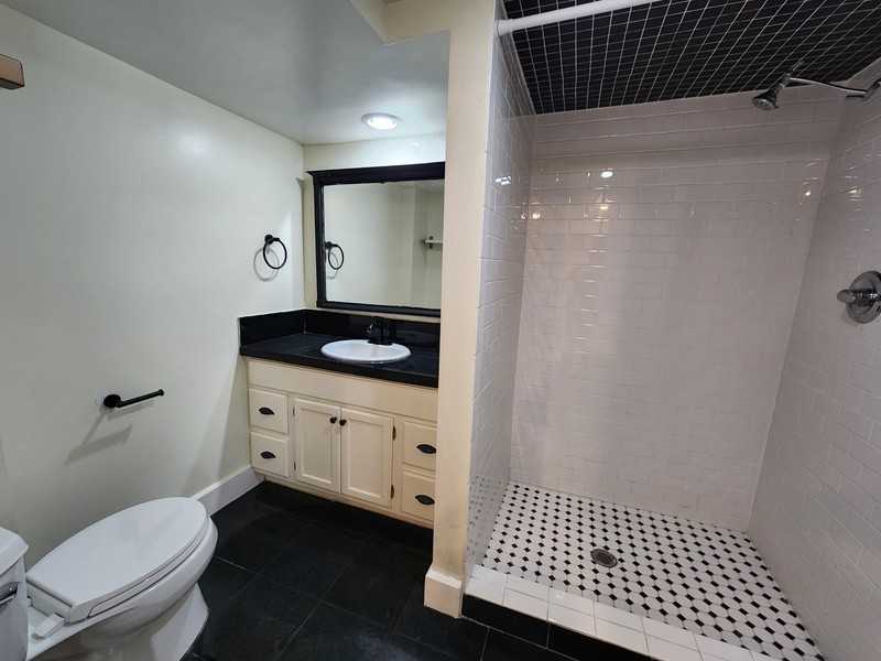 266 E 6th Ave #1 - Photo 5 of 10