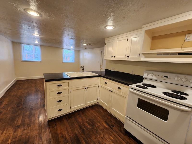 266 E 6th Ave #1 - Photo 7 of 10