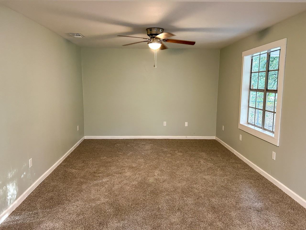 3408 Alba Club Rd - Photo 7 of 19