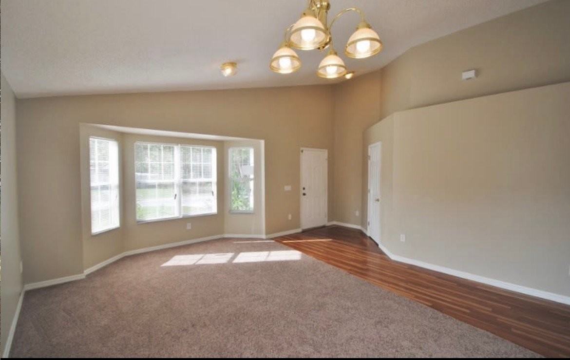 418 Saragassa Ave Sw - Photo 2 of 10