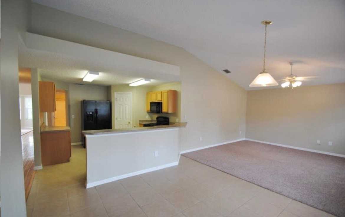 418 Saragassa Ave Sw - Photo 5 of 10