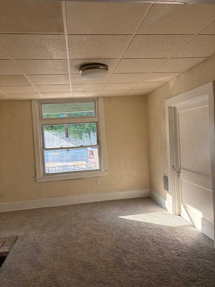 2515 S 18th St #1 - Photo 3 of 10