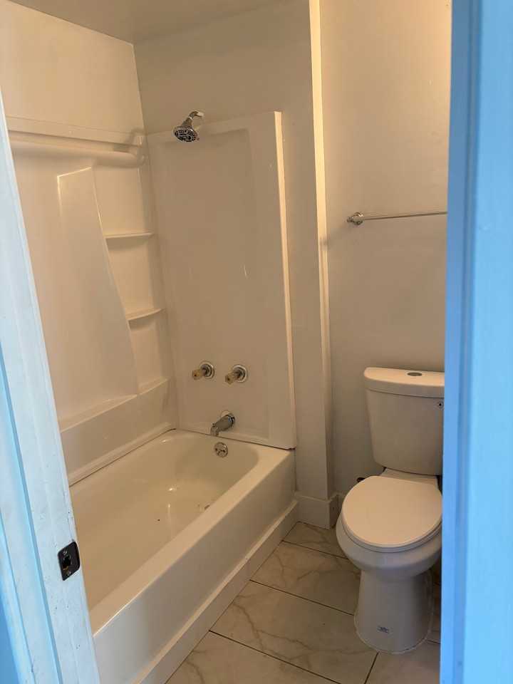 2515 S 18th St #1 - Photo 4 of 10