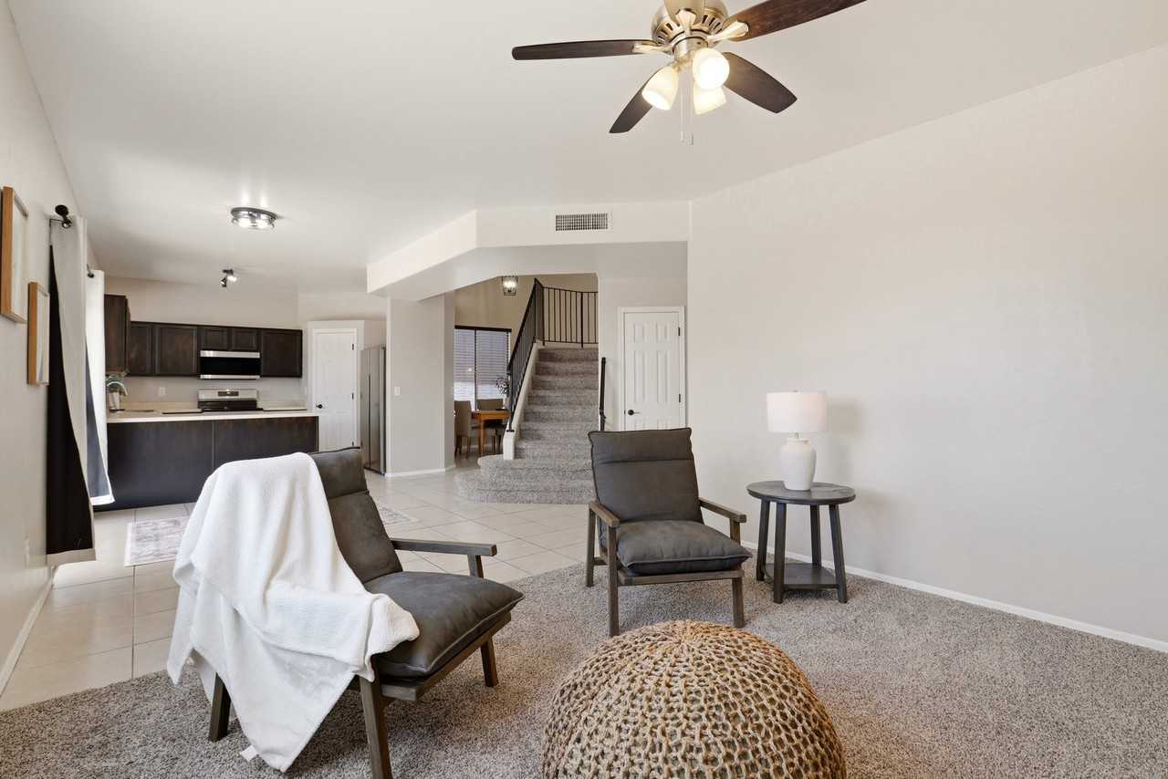 7740 S Lions Spring Way - Photo 4 of 20