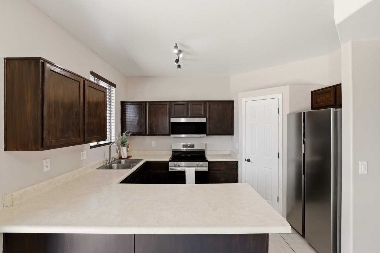 7740 S Lions Spring Way - Photo 6 of 20