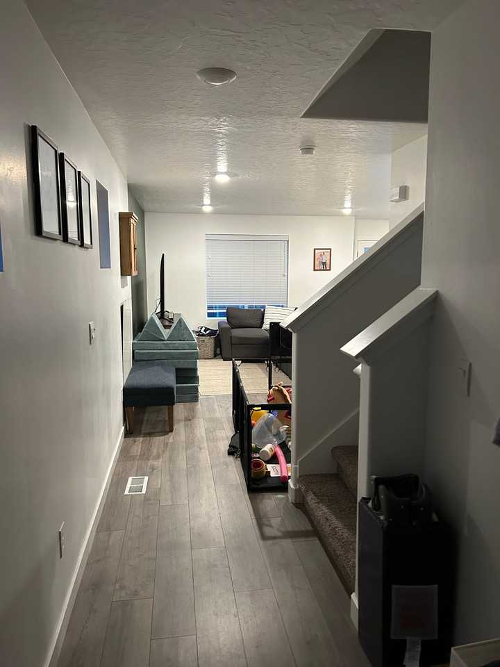 8608 W Bowie Dr - Photo 6 of 34