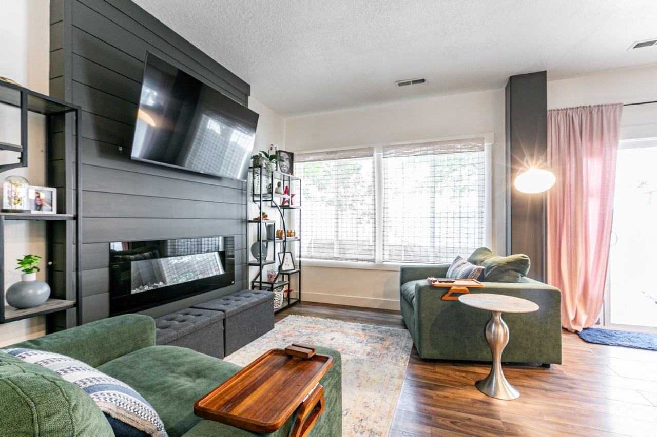 14073 S Chardonnay Way - Photo 3 of 12