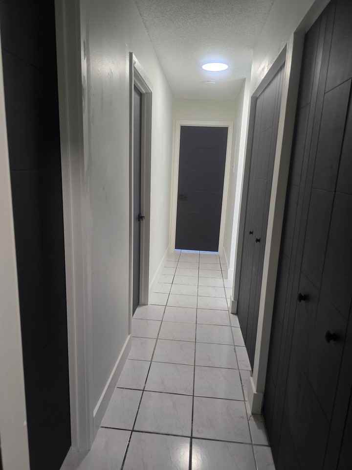 13201 Solana Rd #4 - Photo 4 of 11