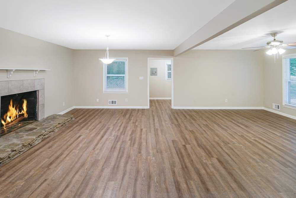 3915 Amsbury Rd - Photo 3 of 9